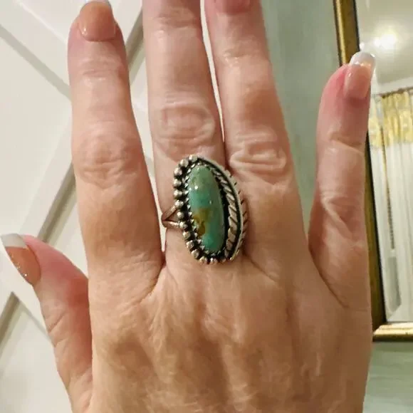 Turquoise leaf design, Native American style southwestern ring size 7 - Picture 4 of 4
